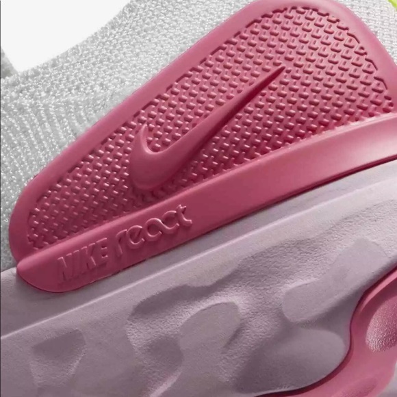 Nike React Phantom Run Flyknit 2 White Pink CZ7991 - Picture 3 of 5